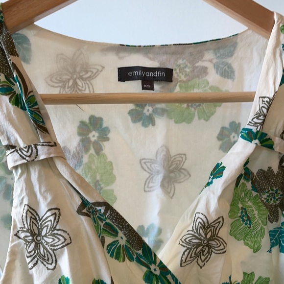 Floral wrap top from Emily and Finn XS - Picture 2 of 7